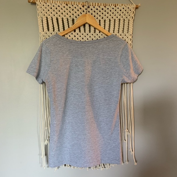 DC Grey V-Neck T-Shirt with Compass Print - Picture 3 of 8